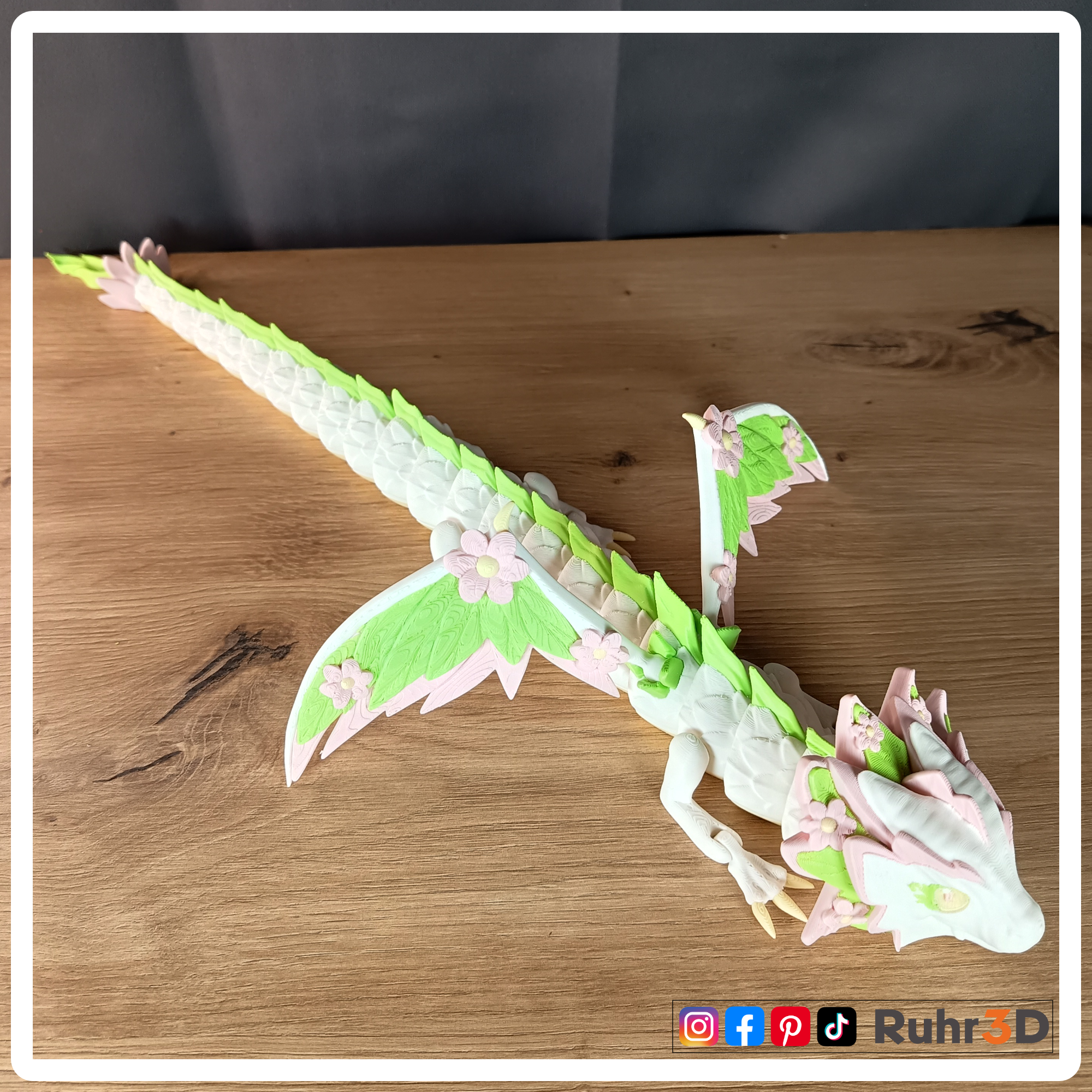 Floral Empress - Kaiserin der Blüten - 4-farbig • Beweglicher Drache • Flexibel • Dekoration •