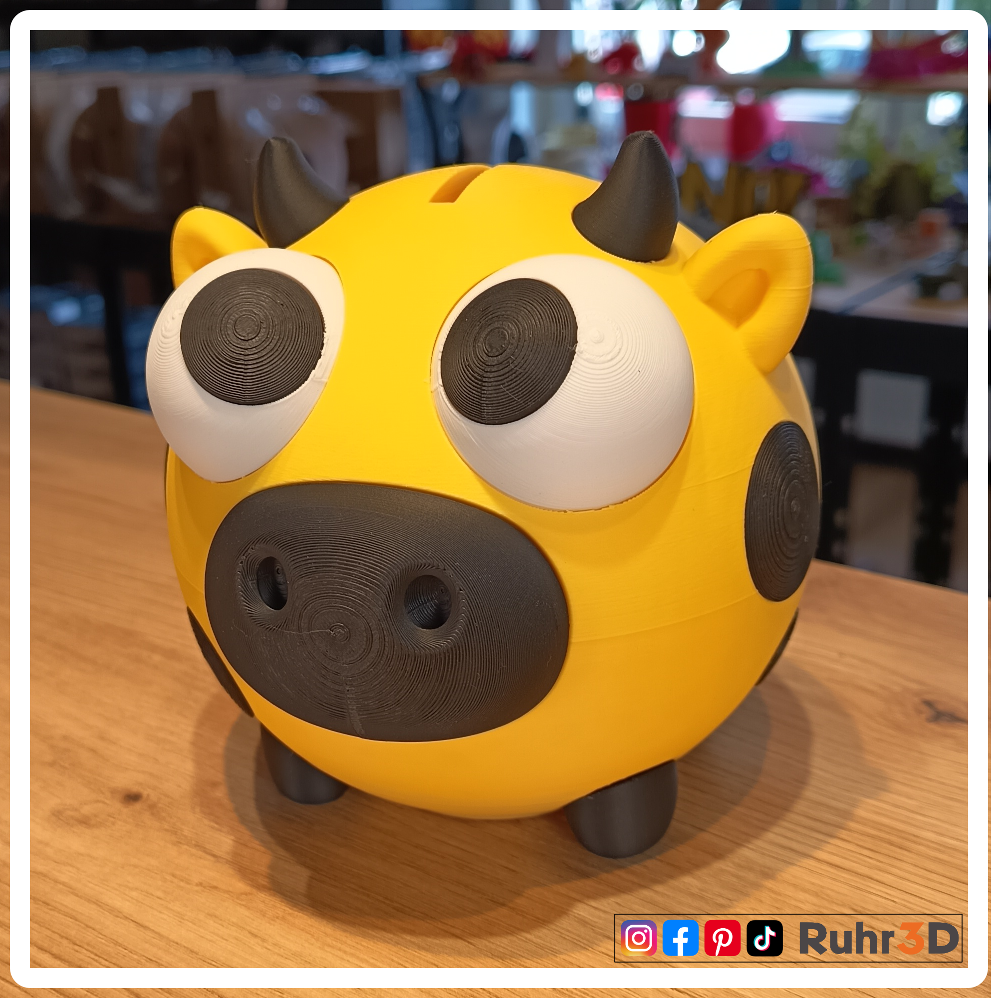 Moo Ney Saves - Famose Kuh-Spardose • 3D-gedrucktes Geschenk für Kuhfans • Sparschwein mit Humor & Stil •