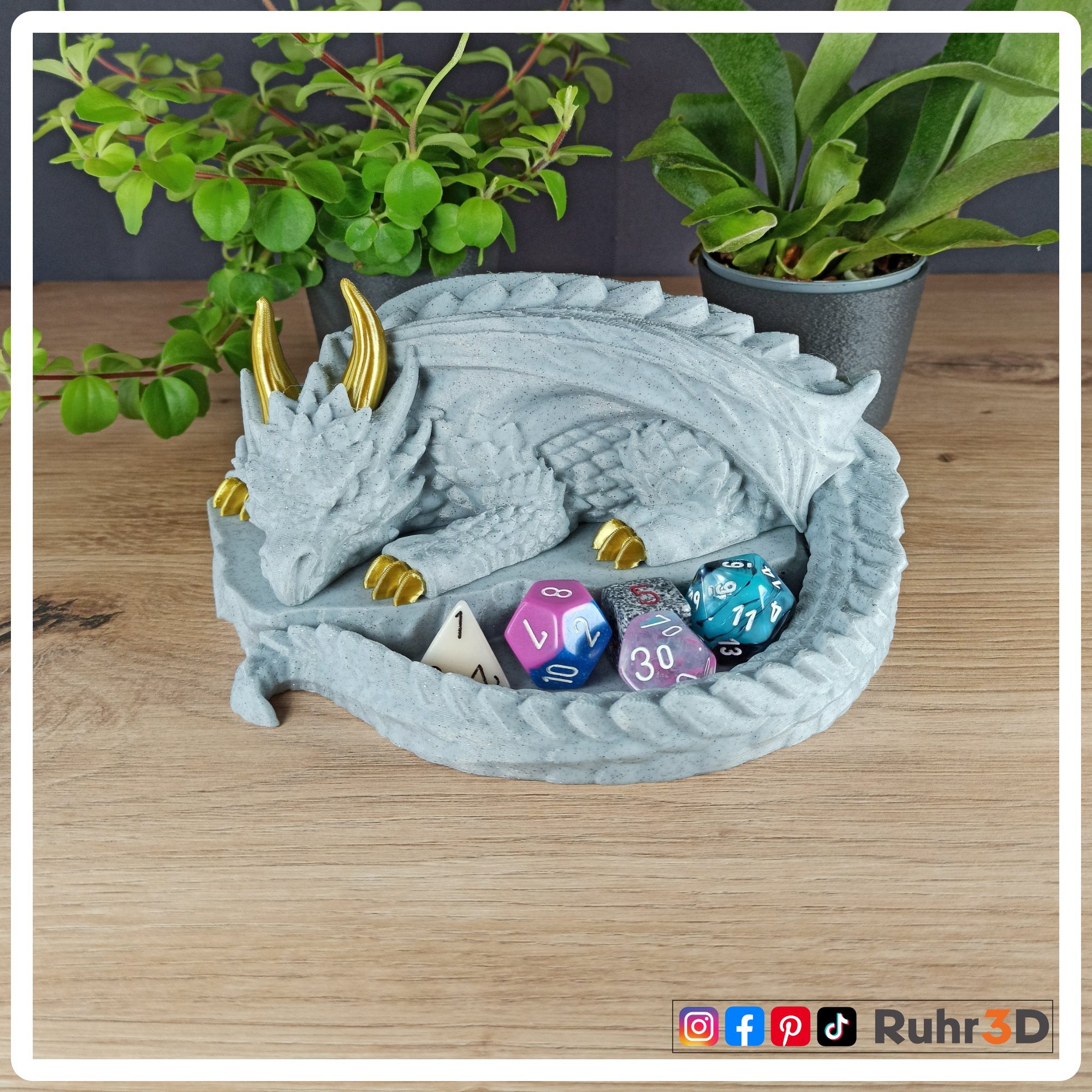 Lazy Dragon / Nap Twenty • Würfelhalter • Rollenspiele • Brettspiele • Dungeons and Dragons • Tabletop