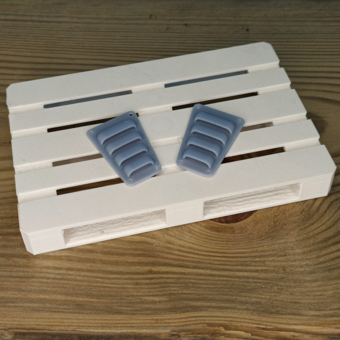 Traxxas TRX-4 - Lufteinlass / -auslass Motorhaube, 2 Stück