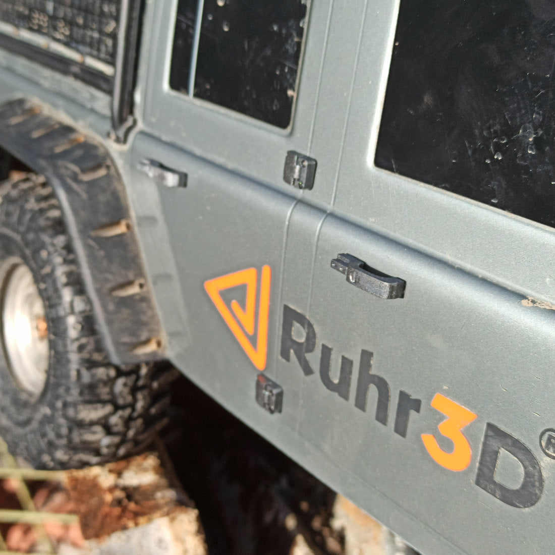 Traxxas TRX-4 - Türscharniere (Vorne/Hinten), 8 Stück