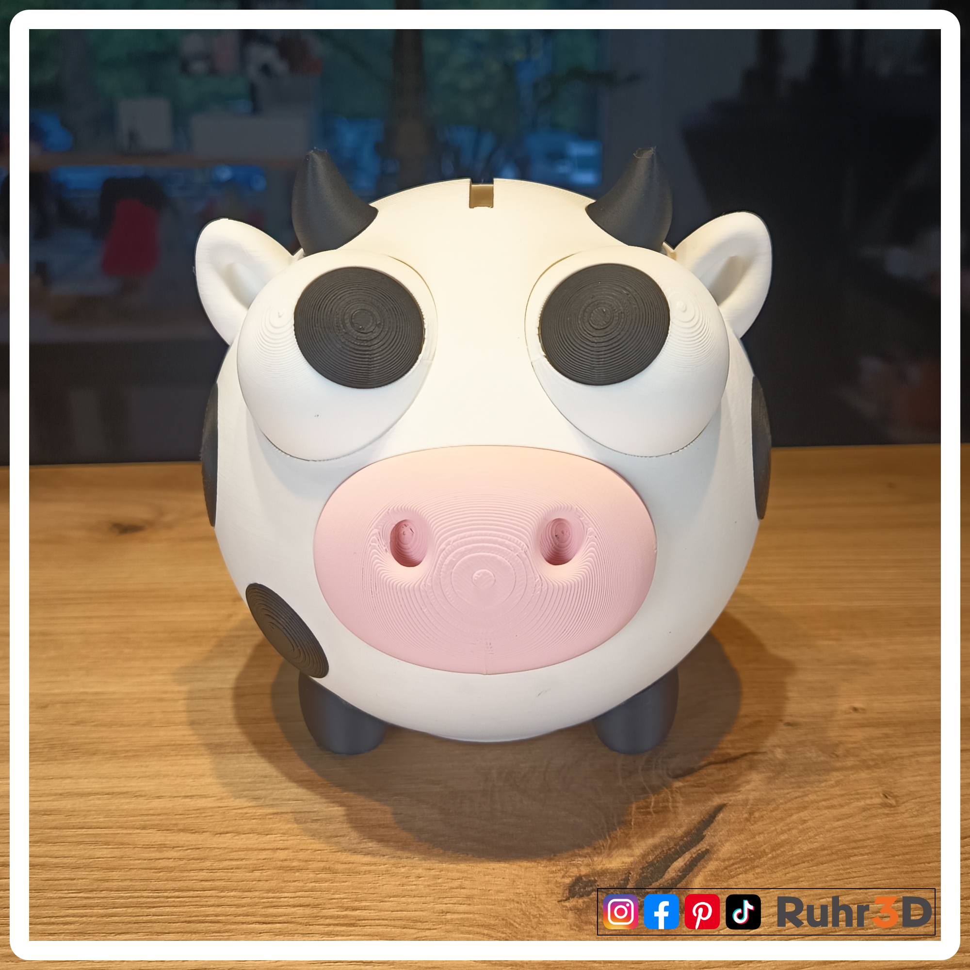 Moo Ney Saves - Famose Kuh-Spardose • 3D-gedrucktes Geschenk für Kuhfans • Sparschwein mit Humor & Stil •